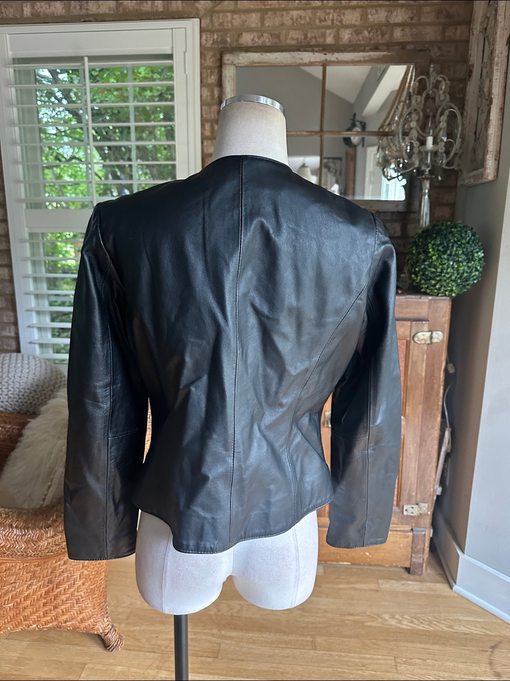 CHICO'S BLACK LEATHER JACKET EMBELLISHED 1 US 8 - Picture 3 of 5